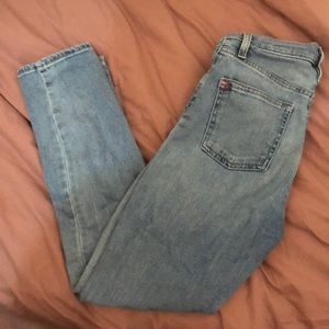 BDG Girlfriend Jeans in nice vintage blue wash